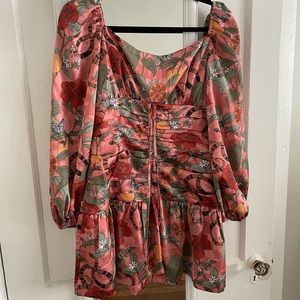 Finders Keeper Size 6 MIDI dress